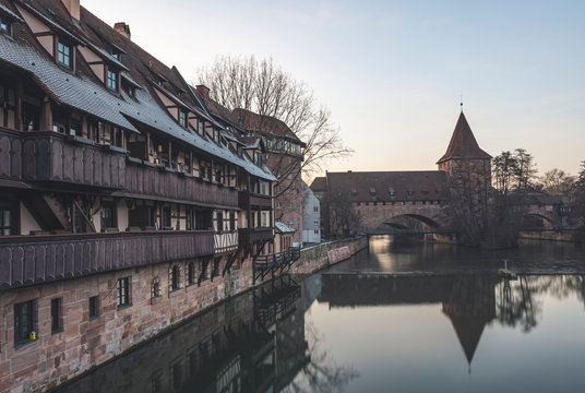 Germany, Nuremberg, view to Pegnitz River, Kettensteg, Fronveste and Schlayerturm from Max Bridge