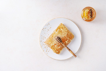 Honey with honeycomb