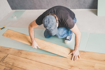 Flooring services - laminate installation in a floating way