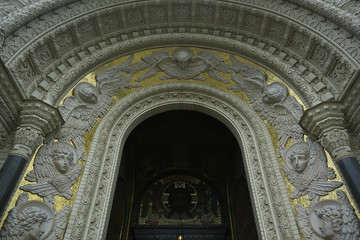 Obraz premium sea cathedral in Kronstadt / landscape overlooking the big cathedral in Petersburg, Kronstadt view