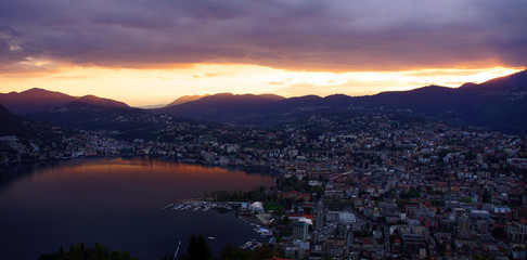 Sonnenuntergang in Lugano 1