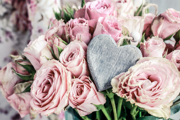 Bouquet of pink roses.