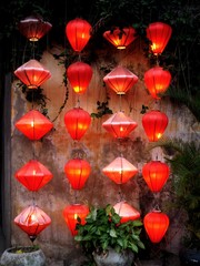 Fototapeta na wymiar red lantern in the garden