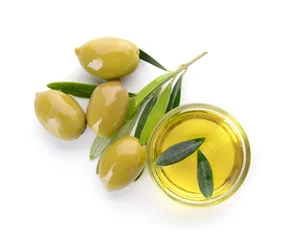 Gordijnen Bowl of tasty olive oil on white background © Pixel-Shot