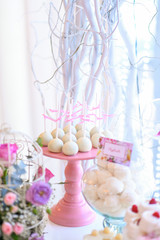 delicious white cake pops