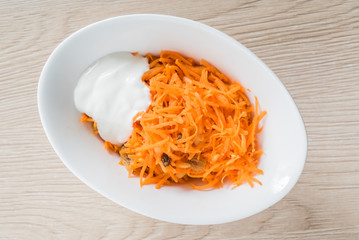  carrot salad with sour cream