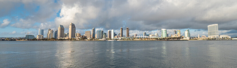Fototapeta na wymiar Skyline of San Diego on a sunny day - travel photography