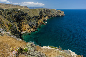 Fototapeta premium North Bluff Trail in Channel Islands National Park in California, United States