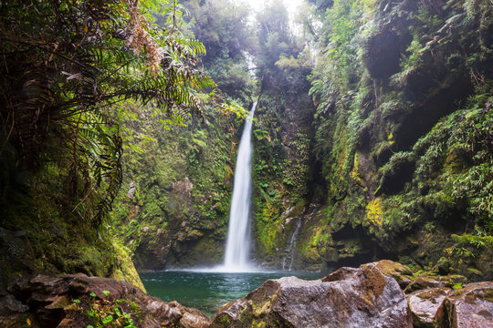 Waterfall in Chile © Galyna Andrushko
