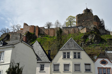 saarburg, wohnhäuser am saarufer