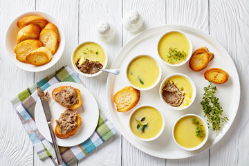 poultry liver pate baked in ramekins, flatlay