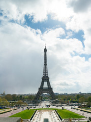 Fototapeta premium view of Eiffel Tower from Trocadero against a cloudy sky