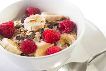 Bol de cereales con frutas