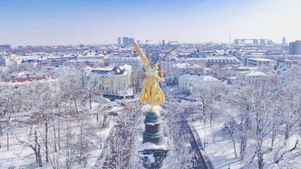 Naklejka premium Friedensengel München Winter