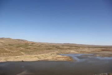 Fototapeta na wymiar desert and lake