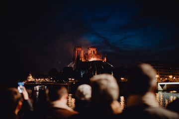 La Cathédrale Notre Dame de Paris ravagée par les flammes