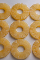 round pineapple slices