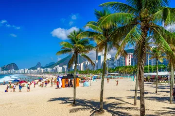 Cercles muraux Copacabana, Rio de Janeiro, Brésil Leme and Copacabana beach in Rio de Janeiro, Brazil. Copacabana beach is the most famous beach in Rio de Janeiro. Sunny cityscape of Rio de Janeiro