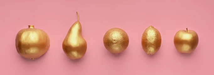 Früchte in goldener Glasur © Prostock-studio