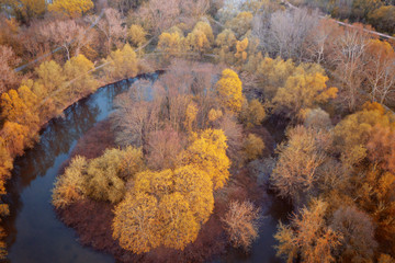 Park von oben herbstlich