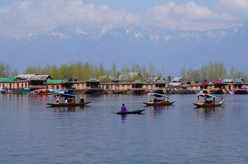 Fototapeta na wymiar boats on river