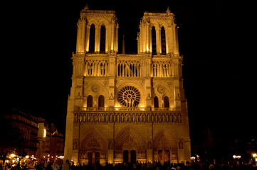 Fototapeta na wymiar Notre Dame París