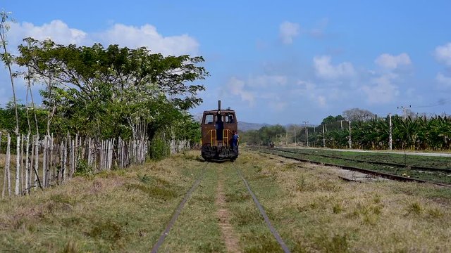 locomotive cuba front view