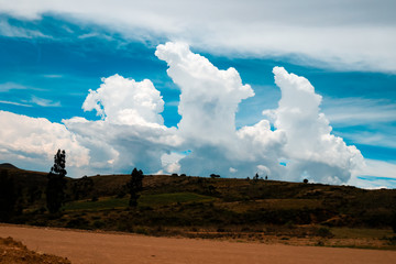 altiplano,  valle, nubes 