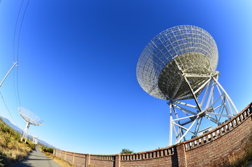 The observatory in the evening,The silhouette of a radio telescope
