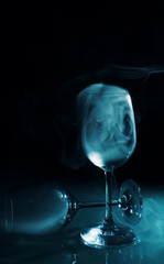 glas gef&uuml;llt mit Dampf