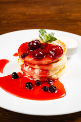 pancakes with berry sauce