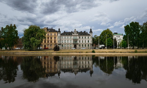 Panorama von Karlstad in einer Widerspiegelung, Schweden