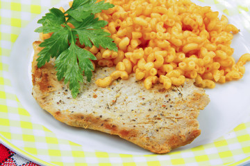 escalopes de dinde et coquillettes
