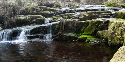 Fototapeta na wymiar Middle Black Clough Waterfalls