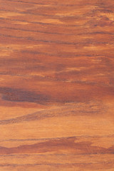 The structure of the Board is made of mahogany