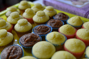A tray full of cupcakes