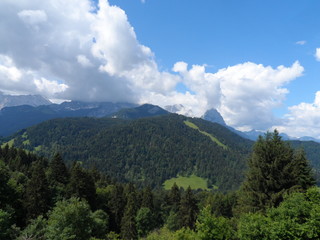 Fototapeta na wymiar Bayerische Alpen bei Garmisch-Partenkirchen