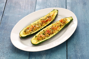 baked vegetarian zucchini boats