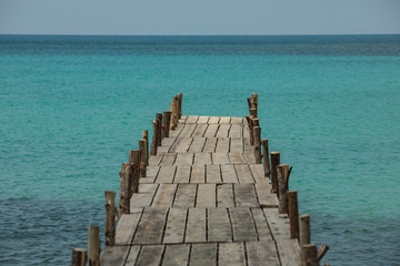 Ponton à Dusita Resort. Île de Ko Kut, Thaïlande