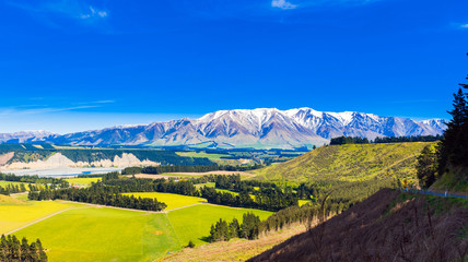 Fototapeta na wymiar Mountain landscape of the Southern Alps, New Zealand. Copy space for text.