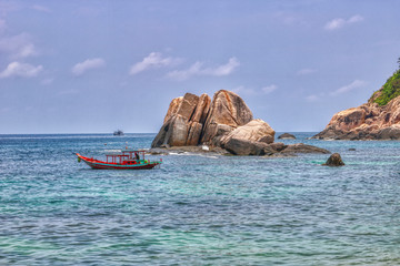 Dieses einzigartige Foto zeigt die berüchtigte Tanote-Bucht auf der Koh Tao Insel. Bekannt geworden durch Touristenmorde. Die Natur ist einzigartig