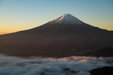 新道峠より富士山を望む