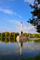 Obraz premium Autumn in the Catherine Park, St. Petersburg
