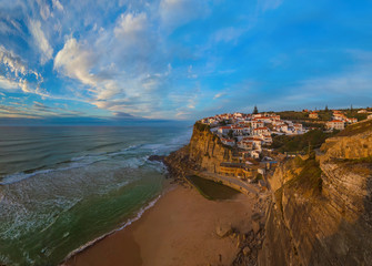 Fototapeta na wymiar Azenhas do Mar - Portugal