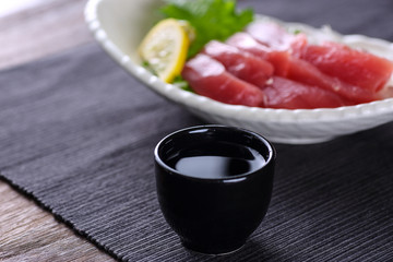 日本酒と刺身
