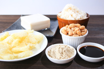Soy beans products (soy beans, kinako, soy sauce, tofu, okara, matsuyama-age)大豆製品（大豆、きなこ、醤油、豆腐、おから、松山あげ）