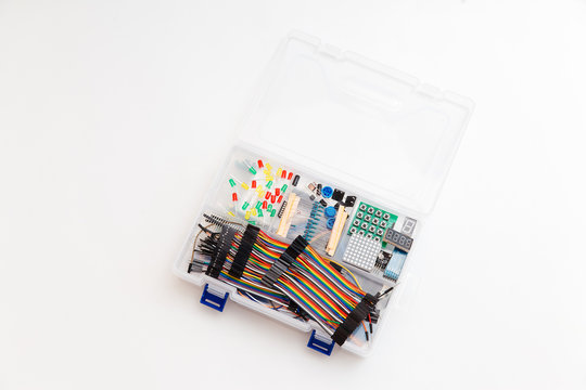 Arduino DIY kit for creating robots and other home-made products. Arduino Mega, Arduino Uno, Arduino Mini.