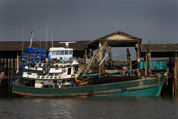 Fototapeta na wymiar Thai Fishing Trawler
