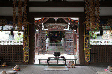 buddhist temple (chion-in) in kyoto (japan)