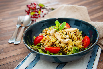 Penne with Chicken and Pesto Sauce